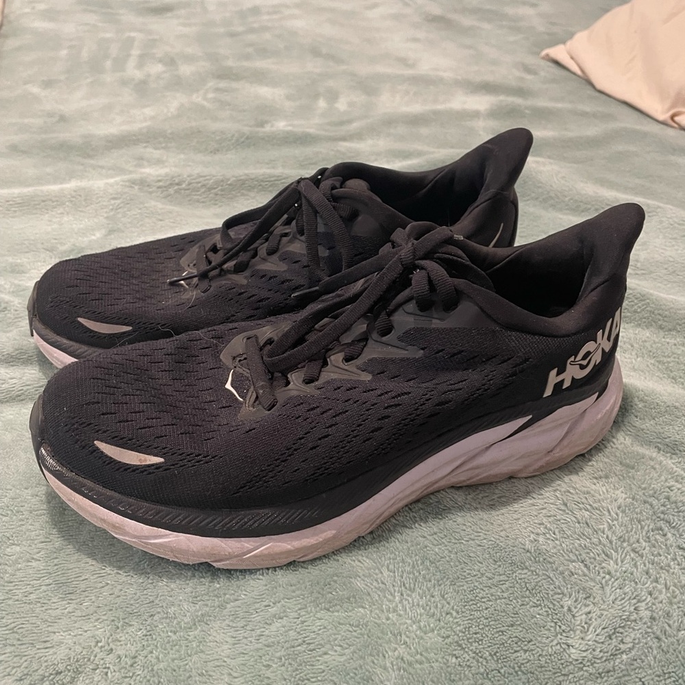 Hoka 8.5 Wide
